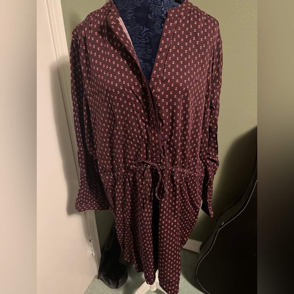 Gap tunic with drawstring waist and pockets!